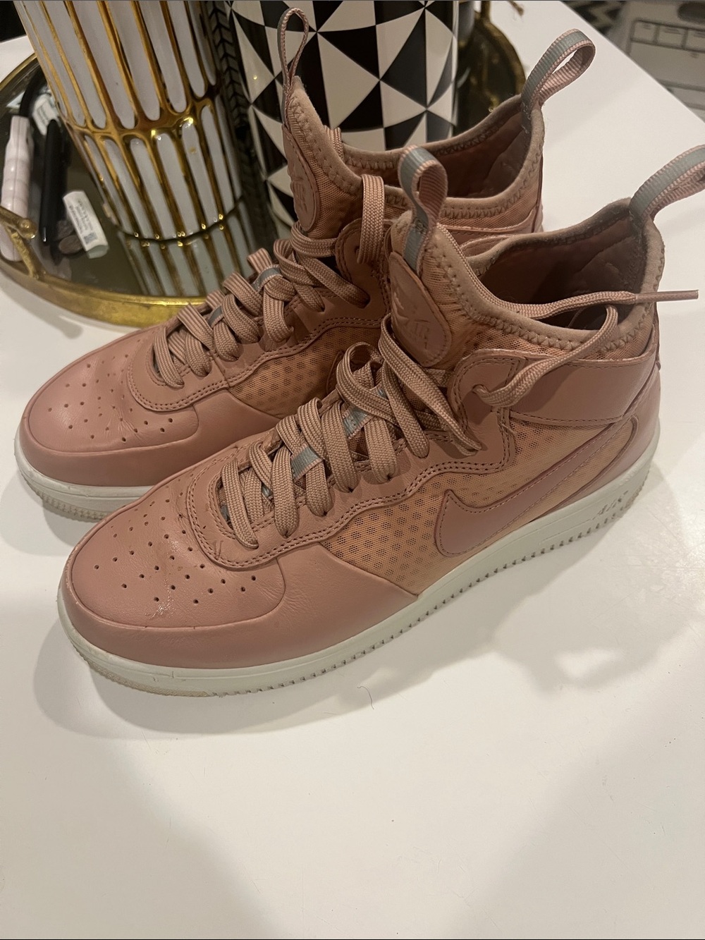 Nike Women’s Air Force 1 Ultraforce Mid Blush Pink